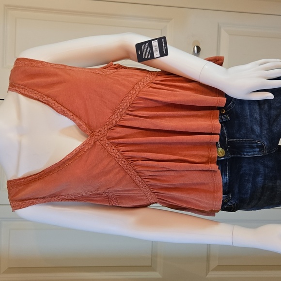 Lucky Brand Rust Sleeveless Tank Top - Picture 1 of 5